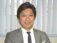 代表取締役社長　加藤 優次